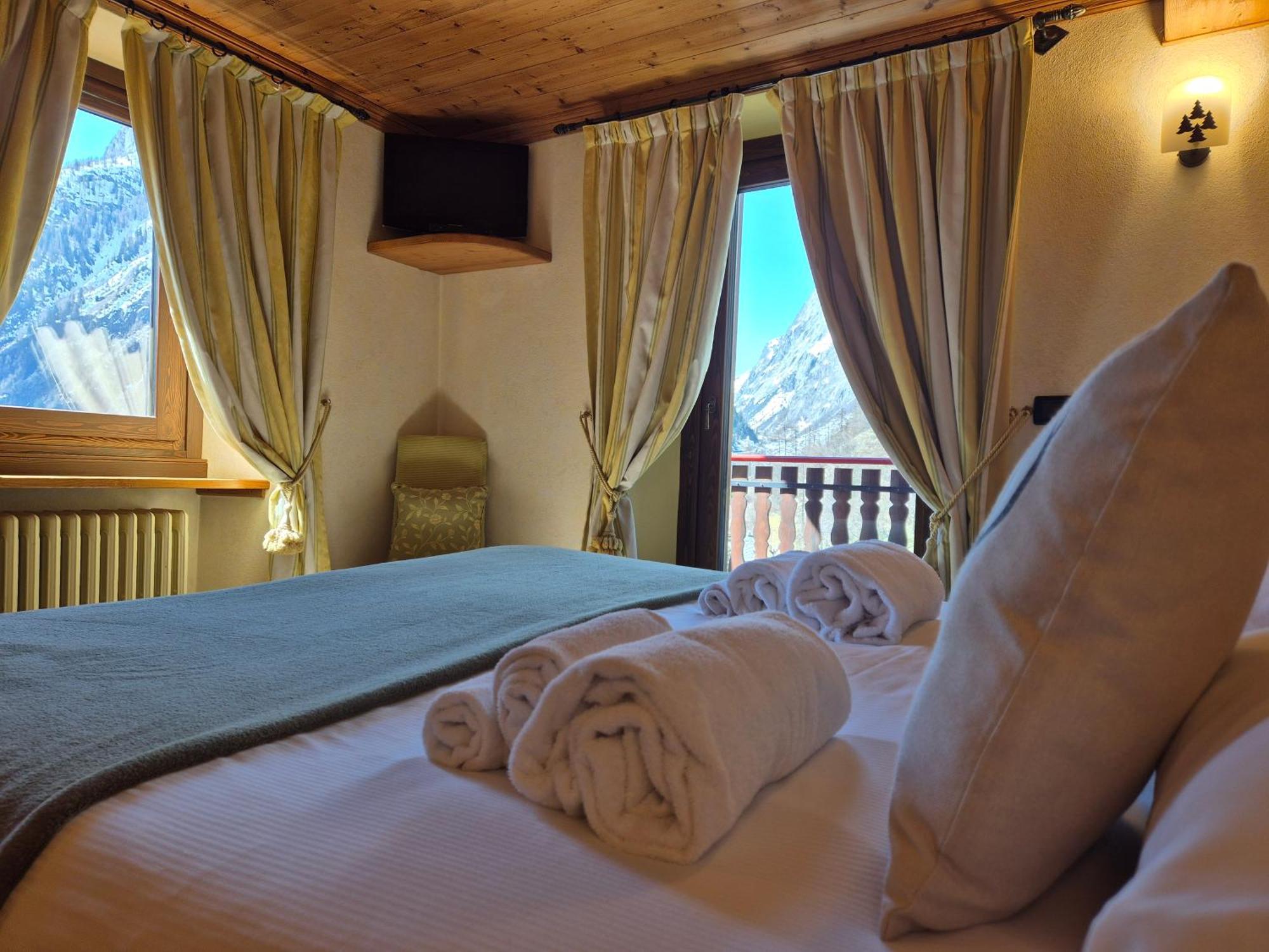 Hotel Dente Del Gigante Κουρμαγιέρ Εξωτερικό φωτογραφία